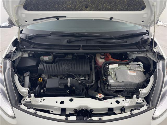 シエンタ ハイブリッドＧ　１１．６型フリップダウンモニター　社外８インチナビ　バックカメラ　地デジワンセグ　ドライブレコーダー　ＥＴＣ　クルーズコントロール　衝突軽減ブレーキ　ＡＣ１００Ｖ　シートヒーター　ステアリングヒーター（40枚目）