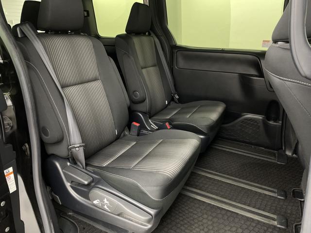 ヴォクシー ハイブリッドＺＳ　煌ＩＩ　フリップダウン　社外ナビ　バックモニター　両側電動スライドドア　前席シートヒーター　ビルトインＥＴＣ　クルーズコントロール　ロールサンシェード　オートハイビーム　レーンキープアシスト　衝突軽減ブレーキ（46枚目）