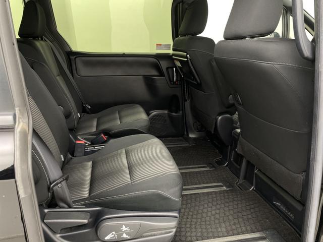 ヴォクシー ハイブリッドＺＳ　煌ＩＩ　フリップダウン　社外ナビ　バックモニター　両側電動スライドドア　前席シートヒーター　ビルトインＥＴＣ　クルーズコントロール　ロールサンシェード　オートハイビーム　レーンキープアシスト　衝突軽減ブレーキ（48枚目）