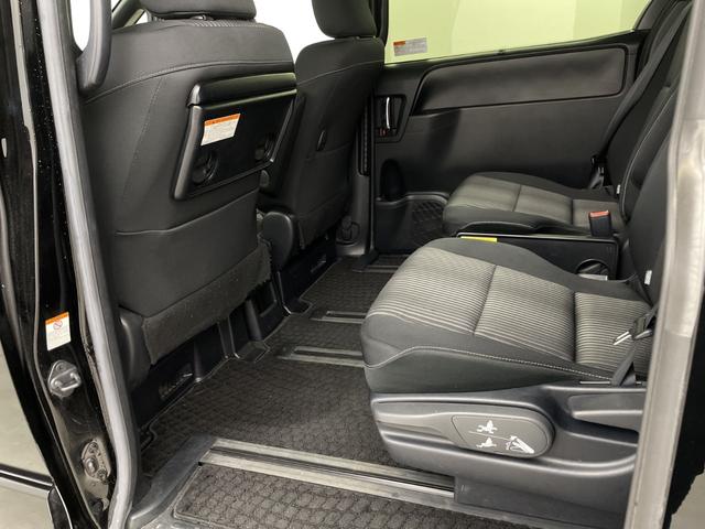 ヴォクシー ハイブリッドＺＳ　煌ＩＩ　フリップダウン　社外ナビ　バックモニター　両側電動スライドドア　前席シートヒーター　ビルトインＥＴＣ　クルーズコントロール　ロールサンシェード　オートハイビーム　レーンキープアシスト　衝突軽減ブレーキ（49枚目）