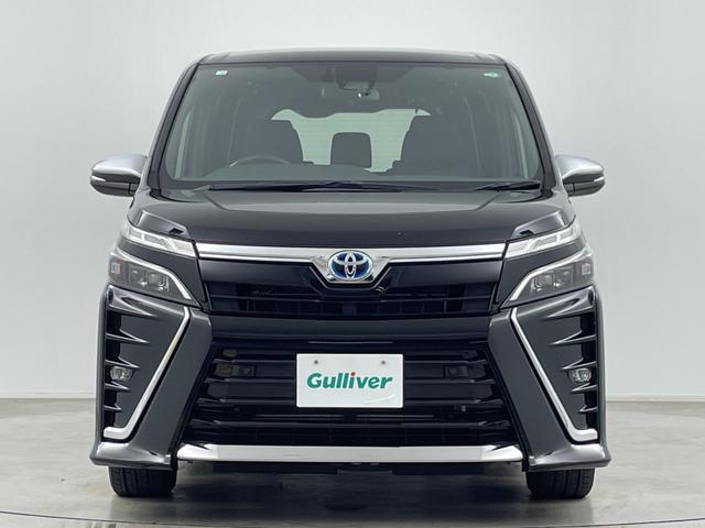 ヴォクシー ハイブリッドＺＳ　煌ＩＩ　フリップダウン　社外ナビ　バックモニター　両側電動スライドドア　前席シートヒーター　ビルトインＥＴＣ　クルーズコントロール　ロールサンシェード　オートハイビーム　レーンキープアシスト　衝突軽減ブレーキ（64枚目）