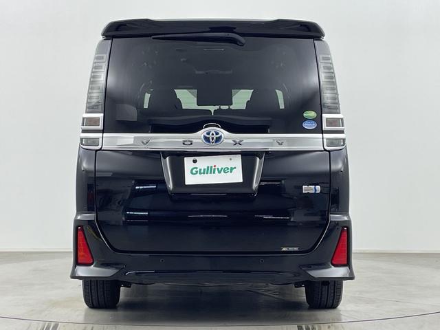 ヴォクシー ハイブリッドＺＳ　煌ＩＩ　フリップダウン　社外ナビ　バックモニター　両側電動スライドドア　前席シートヒーター　ビルトインＥＴＣ　クルーズコントロール　ロールサンシェード　オートハイビーム　レーンキープアシスト　衝突軽減ブレーキ（65枚目）