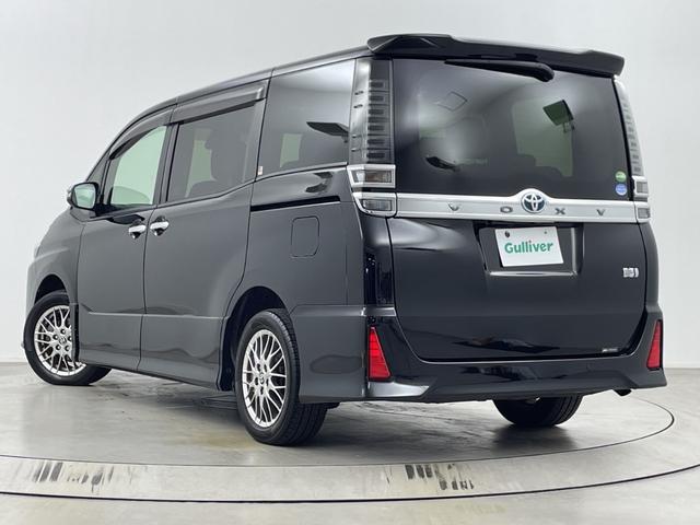 ヴォクシー ハイブリッドＺＳ　煌ＩＩ　フリップダウン　社外ナビ　バックモニター　両側電動スライドドア　前席シートヒーター　ビルトインＥＴＣ　クルーズコントロール　ロールサンシェード　オートハイビーム　レーンキープアシスト　衝突軽減ブレーキ（71枚目）