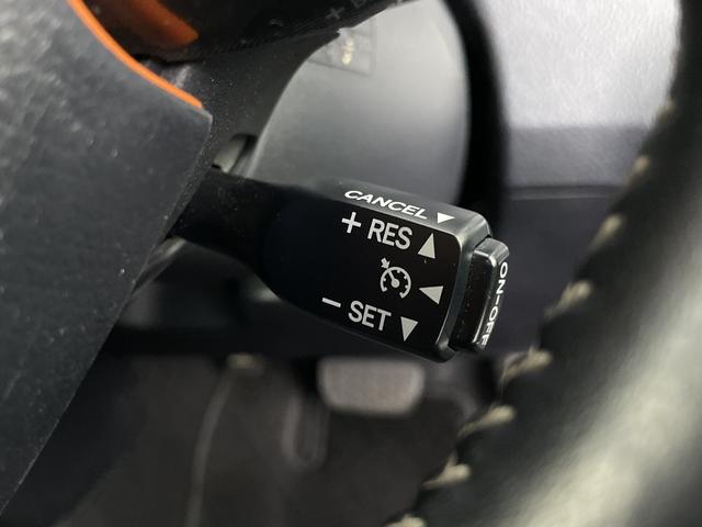 シエンタ G クエロ 純正デジタルインナーミラー 全方位カメラ ドライブレコーダー 両側電動スライドドア ビルトインETC2.0 クルーズコントロール ハンドルヒーター 前席シートヒーター オートハイビーム 衝突軽減(15枚目)