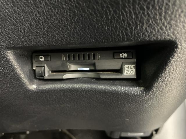 シエンタ G クエロ 純正デジタルインナーミラー 全方位カメラ ドライブレコーダー 両側電動スライドドア ビルトインETC2.0 クルーズコントロール ハンドルヒーター 前席シートヒーター オートハイビーム 衝突軽減(19枚目)