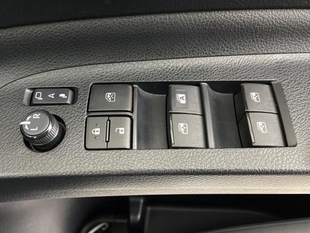 シエンタ G クエロ 純正デジタルインナーミラー 全方位カメラ ドライブレコーダー 両側電動スライドドア ビルトインETC2.0 クルーズコントロール ハンドルヒーター 前席シートヒーター オートハイビーム 衝突軽減(23枚目)