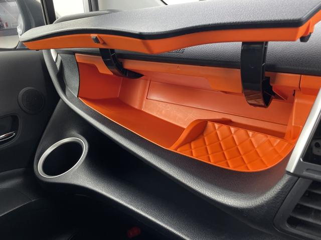 シエンタ G クエロ 純正デジタルインナーミラー 全方位カメラ ドライブレコーダー 両側電動スライドドア ビルトインETC2.0 クルーズコントロール ハンドルヒーター 前席シートヒーター オートハイビーム 衝突軽減(25枚目)