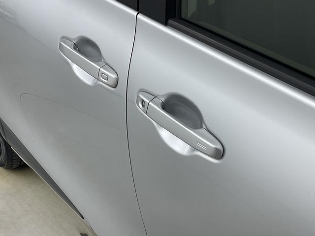 シエンタ G クエロ 純正デジタルインナーミラー 全方位カメラ ドライブレコーダー 両側電動スライドドア ビルトインETC2.0 クルーズコントロール ハンドルヒーター 前席シートヒーター オートハイビーム 衝突軽減(58枚目)