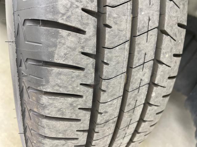 シエンタ G クエロ 純正デジタルインナーミラー 全方位カメラ ドライブレコーダー 両側電動スライドドア ビルトインETC2.0 クルーズコントロール ハンドルヒーター 前席シートヒーター オートハイビーム 衝突軽減(74枚目)