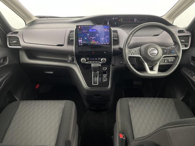 セレナ ハイウェイスター V 社外9型SDナビ アラウンドビューモニター プロパイロット 両側パワースライドドア デジタルインナーミラー ビルトインETC ハンズフリーオートスライドドア コーナーセンサー 純正アルミホイール 禁煙(7枚目)