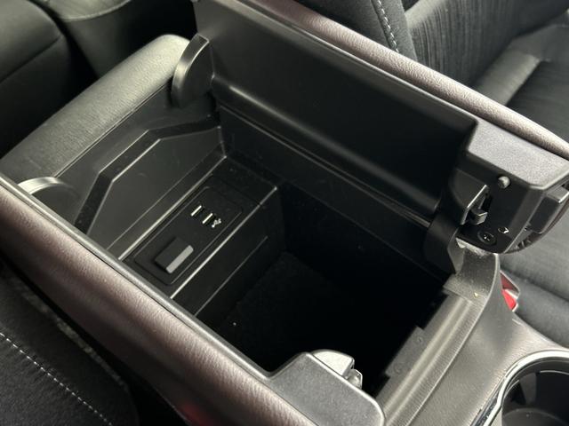 ＣＸ－８ ＸＤプロアクティブ　純正ナビ　全方位カメラ　ＥＴＣ　前後ドライブレコーダー　パワーバックドア　ＢＳＭ　シートヒーター　ステアリングヒーター　メモリ付きパワーシート　レーダークルーズコントロール　クリアランスソナー　ＬＥＤ（32枚目）