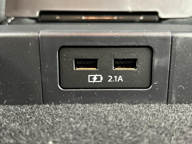 ＣＸ－８ ＸＤプロアクティブ　純正ナビ　全方位カメラ　ＥＴＣ　前後ドライブレコーダー　パワーバックドア　ＢＳＭ　シートヒーター　ステアリングヒーター　メモリ付きパワーシート　レーダークルーズコントロール　クリアランスソナー　ＬＥＤ（33枚目）