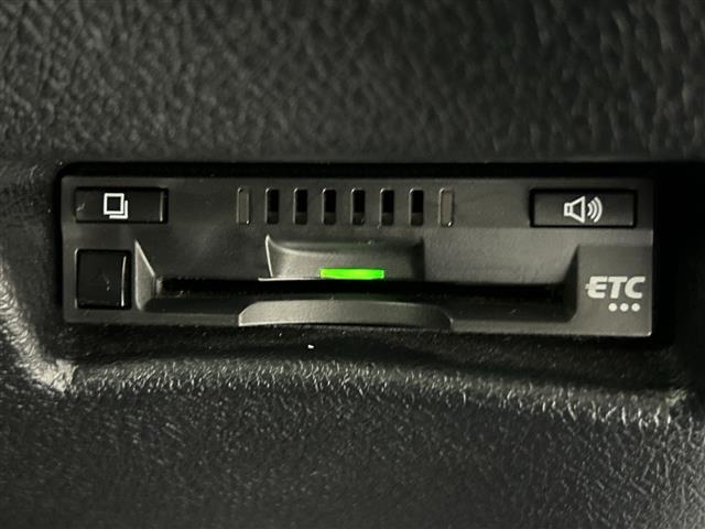 シエンタ ハイブリッドＧ　純正ナビ　バックカメラ　ビルトインＥＴＣ　ドライブレコーダー　両側電動スライドドア　クルーズコントロール　クリアランスソナー　レーンキープアシスト　衝突軽減ブレーキ　オートハイビーム　ドアバイザー（5枚目）