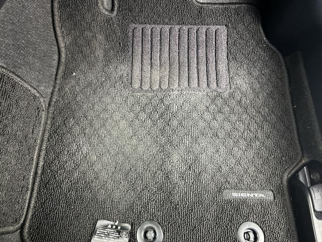 シエンタ ハイブリッドＧ　純正ナビ　バックカメラ　ビルトインＥＴＣ　ドライブレコーダー　両側電動スライドドア　クルーズコントロール　クリアランスソナー　レーンキープアシスト　衝突軽減ブレーキ　オートハイビーム　ドアバイザー（32枚目）