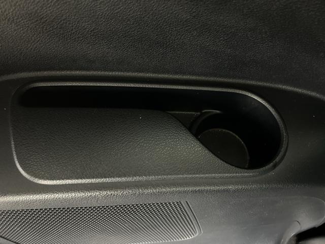 シエンタ ハイブリッドＧ　純正ナビ　バックカメラ　ビルトインＥＴＣ　ドライブレコーダー　両側電動スライドドア　クルーズコントロール　クリアランスソナー　レーンキープアシスト　衝突軽減ブレーキ　オートハイビーム　ドアバイザー（33枚目）