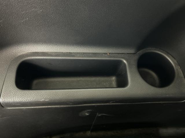 セレナ ハイウェイスター　社外後席モニター　純正ナビ（Ｂｌｕｅｔｏｏｔｈ／ＣＤ／ＤＶＤ／ｉＰｏｄ／ＵＳＢ／ＶＴＲ／ＦＭ／ＡＭ）フルセグテレビ　バックカメラ　ビルトインＥＴＣ　両側パワースライドドア　クルーズコントロール　フォグ（35枚目）