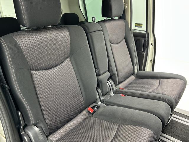 セレナ ハイウェイスター　社外後席モニター　純正ナビ（Ｂｌｕｅｔｏｏｔｈ／ＣＤ／ＤＶＤ／ｉＰｏｄ／ＵＳＢ／ＶＴＲ／ＦＭ／ＡＭ）フルセグテレビ　バックカメラ　ビルトインＥＴＣ　両側パワースライドドア　クルーズコントロール　フォグ（45枚目）