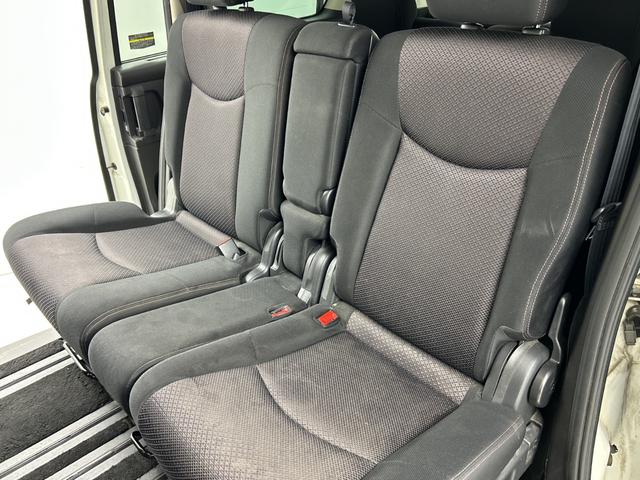 セレナ ハイウェイスター　社外後席モニター　純正ナビ（Ｂｌｕｅｔｏｏｔｈ／ＣＤ／ＤＶＤ／ｉＰｏｄ／ＵＳＢ／ＶＴＲ／ＦＭ／ＡＭ）フルセグテレビ　バックカメラ　ビルトインＥＴＣ　両側パワースライドドア　クルーズコントロール　フォグ（46枚目）