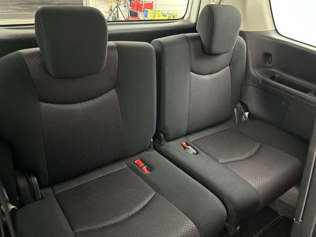 セレナ ハイウェイスター　社外後席モニター　純正ナビ（Ｂｌｕｅｔｏｏｔｈ／ＣＤ／ＤＶＤ／ｉＰｏｄ／ＵＳＢ／ＶＴＲ／ＦＭ／ＡＭ）フルセグテレビ　バックカメラ　ビルトインＥＴＣ　両側パワースライドドア　クルーズコントロール　フォグ（47枚目）