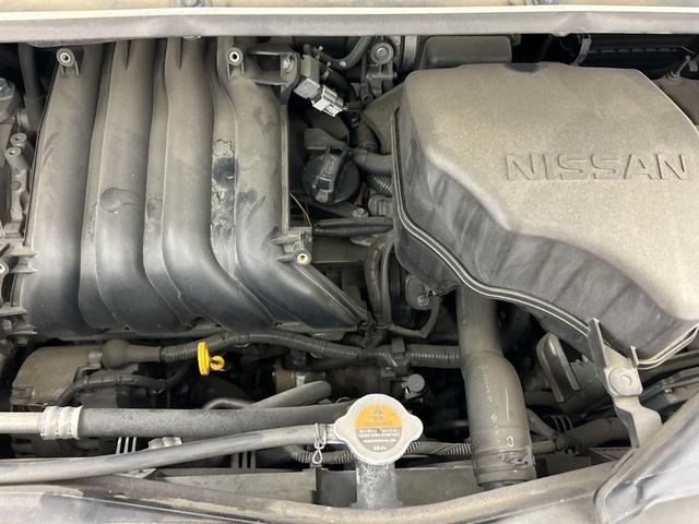 セレナ ハイウェイスター　社外後席モニター　純正ナビ（Ｂｌｕｅｔｏｏｔｈ／ＣＤ／ＤＶＤ／ｉＰｏｄ／ＵＳＢ／ＶＴＲ／ＦＭ／ＡＭ）フルセグテレビ　バックカメラ　ビルトインＥＴＣ　両側パワースライドドア　クルーズコントロール　フォグ（76枚目）