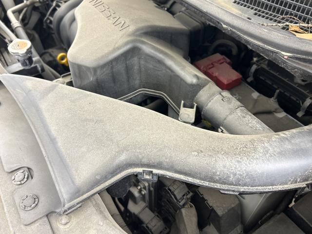 セレナ ハイウェイスター　社外後席モニター　純正ナビ（Ｂｌｕｅｔｏｏｔｈ／ＣＤ／ＤＶＤ／ｉＰｏｄ／ＵＳＢ／ＶＴＲ／ＦＭ／ＡＭ）フルセグテレビ　バックカメラ　ビルトインＥＴＣ　両側パワースライドドア　クルーズコントロール　フォグ（77枚目）