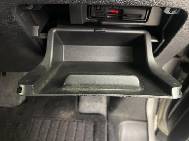 ◆商談ルームには「キッズスペース」を完備しています。ＤＶＤ、ブロック、絵本、おままごとセット。お子様連れでも、ゆっくりとお車をお選びいただけます！