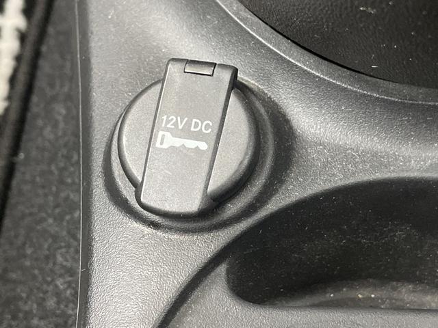 ５００ ミモザ２　限定車　純正ディスプレイオーディオ　バックカメラ　Ｂｌｕｅｔｏｏｔｈ　ＥＴＣ　前後ドライブレコーダー　クルーズコントロール　純正フロアマット　リモコンキー　アイドリングストップ　ステアリングリモコン（25枚目）