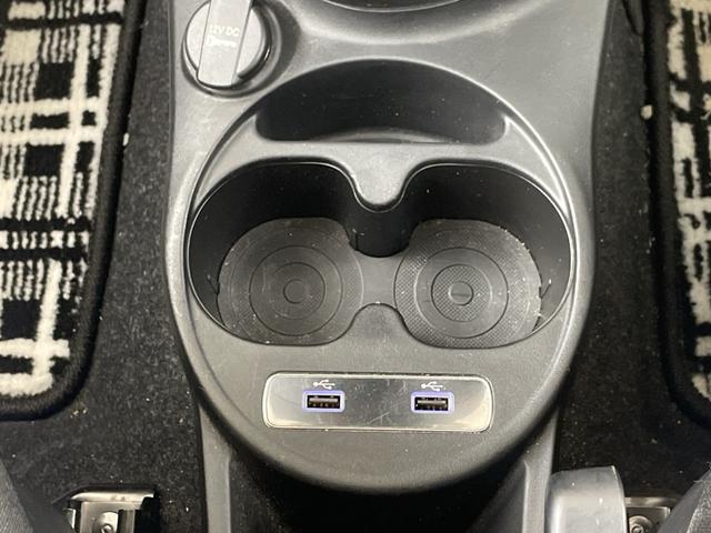 ５００ ミモザ２　限定車　純正ディスプレイオーディオ　バックカメラ　Ｂｌｕｅｔｏｏｔｈ　ＥＴＣ　前後ドライブレコーダー　クルーズコントロール　純正フロアマット　リモコンキー　アイドリングストップ　ステアリングリモコン（26枚目）