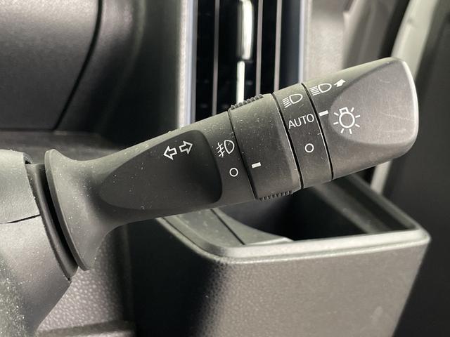 タント カスタムＸ　純正ナビ　バックカメラ　フルセグテレビ　ＥＴＣ　ドライブレコーダー　両側パワースライドドア　シートヒーター　衝突被害軽減ブレーキ　車線逸脱警報　クリアランスソナー　オートハイビーム　純正アルミホイール（13枚目）