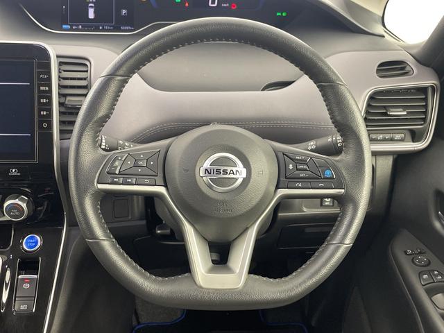 セレナ ｅ－パワー　ハイウェイスターＶ　純正ナビ　全方位カメラ　フルセグＴＶ　ブラインドスポットモニター　プロパイロット　ビルトインＥＴＣ　前方ドライブレコーダー　デジタルインナーミラー　両側パワースライドドア　純正１５インチアルミホイール（9枚目）