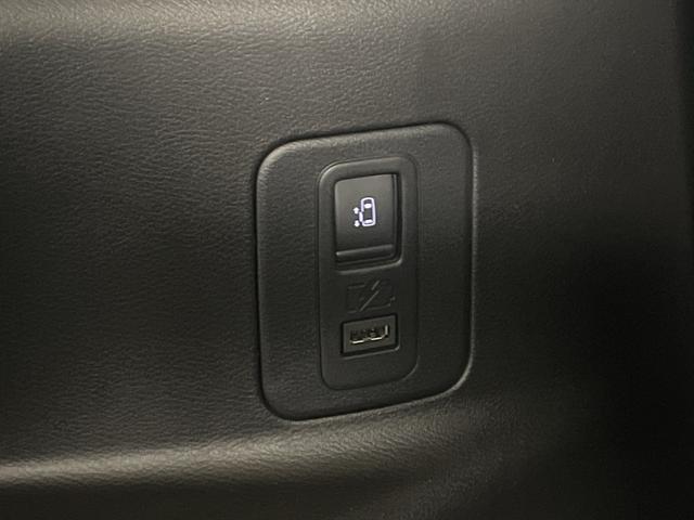 セレナ ｅ－パワー　ハイウェイスターＶ　純正ナビ　全方位カメラ　フルセグＴＶ　ブラインドスポットモニター　プロパイロット　ビルトインＥＴＣ　前方ドライブレコーダー　デジタルインナーミラー　両側パワースライドドア　純正１５インチアルミホイール（18枚目）