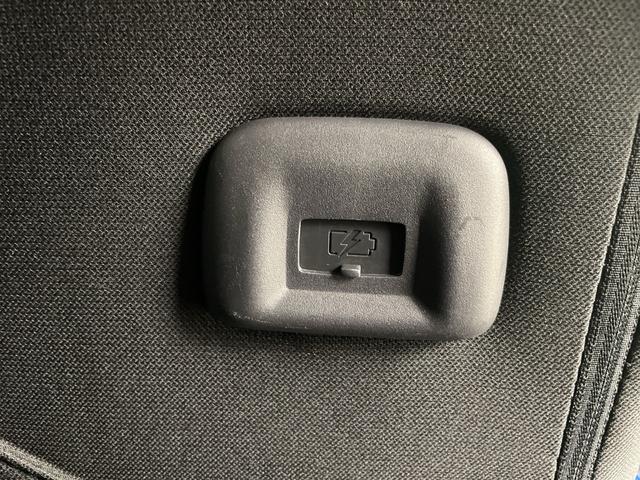 セレナ ｅ－パワー　ハイウェイスターＶ　純正ナビ　全方位カメラ　フルセグＴＶ　ブラインドスポットモニター　プロパイロット　ビルトインＥＴＣ　前方ドライブレコーダー　デジタルインナーミラー　両側パワースライドドア　純正１５インチアルミホイール（33枚目）