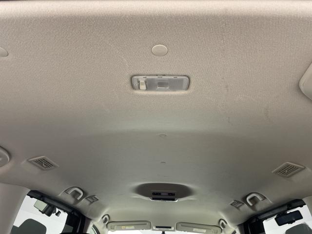 セレナ ｅ－パワー　ハイウェイスターＶ　純正ナビ　全方位カメラ　フルセグＴＶ　ブラインドスポットモニター　プロパイロット　ビルトインＥＴＣ　前方ドライブレコーダー　デジタルインナーミラー　両側パワースライドドア　純正１５インチアルミホイール（52枚目）