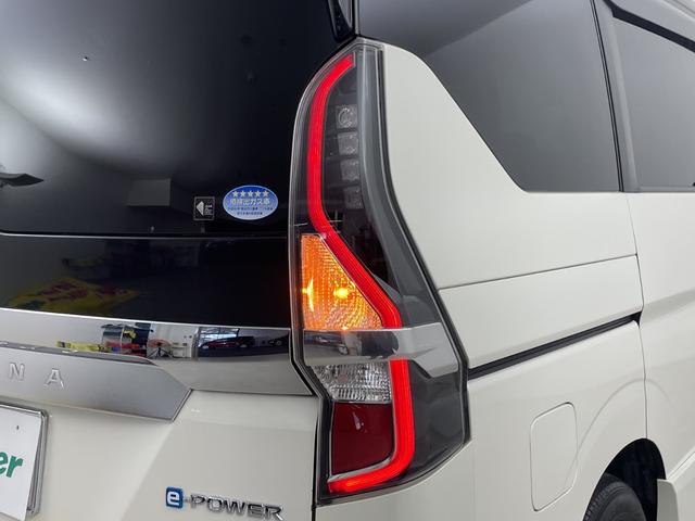 セレナ ｅ－パワー　ハイウェイスターＶ　純正ナビ　全方位カメラ　フルセグＴＶ　ブラインドスポットモニター　プロパイロット　ビルトインＥＴＣ　前方ドライブレコーダー　デジタルインナーミラー　両側パワースライドドア　純正１５インチアルミホイール（61枚目）
