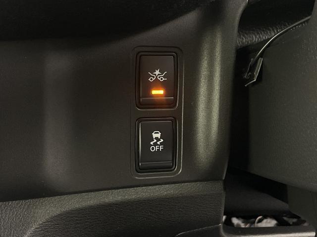 セレナ ｅ－パワー　オーテック　セーフティパッケージ　純正９インチナビ　全方位カメラ　自動駐車システム　ドライブレコーダー　ＥＴＣ　プロパイロット　衝突軽減ブレーキ　シートヒーター　ステアリングヒーター　電子パーキングシステム　デジタルインナーミラー（22枚目）