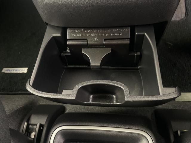 セレナ ｅ－パワー　オーテック　セーフティパッケージ　純正９インチナビ　全方位カメラ　自動駐車システム　ドライブレコーダー　ＥＴＣ　プロパイロット　衝突軽減ブレーキ　シートヒーター　ステアリングヒーター　電子パーキングシステム　デジタルインナーミラー（31枚目）