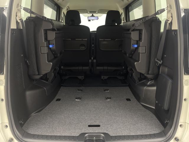 セレナ ｅ－パワー　オーテック　セーフティパッケージ　純正９インチナビ　全方位カメラ　自動駐車システム　ドライブレコーダー　ＥＴＣ　プロパイロット　衝突軽減ブレーキ　シートヒーター　ステアリングヒーター　電子パーキングシステム　デジタルインナーミラー（52枚目）