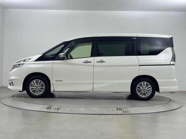 セレナ ｅ－パワー　オーテック　セーフティパッケージ　純正９インチナビ　全方位カメラ　自動駐車システム　ドライブレコーダー　ＥＴＣ　プロパイロット　衝突軽減ブレーキ　シートヒーター　ステアリングヒーター　電子パーキングシステム　デジタルインナーミラー（64枚目）