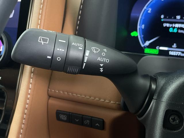 ヴェルファイアハイブリッド エグゼクティブラウンジ 左右独立ムーンルーフ 純正フリップダウンモニター JBLサウンド 純正ナビ機能付きディスプレイオーディオ 全方位カメラ ドライブレコーダー ビルトインETC2.0 BSM ワイヤレス充電 AC100V(12枚目)