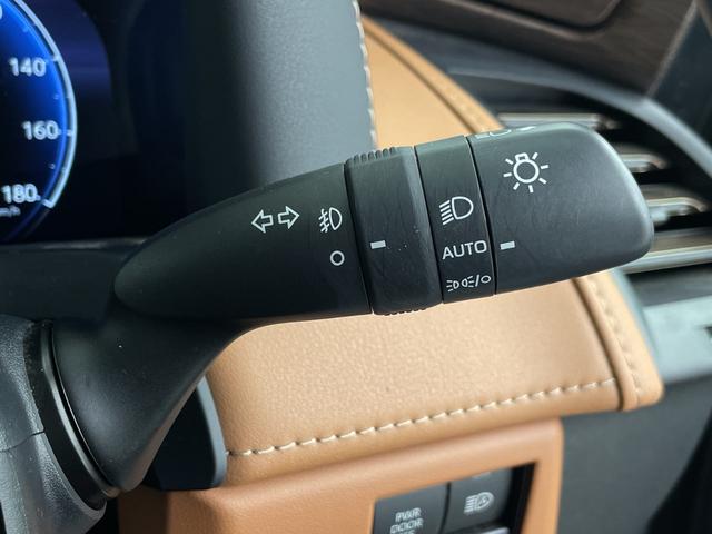 ヴェルファイアハイブリッド エグゼクティブラウンジ 左右独立ムーンルーフ 純正フリップダウンモニター JBLサウンド 純正ナビ機能付きディスプレイオーディオ 全方位カメラ ドライブレコーダー ビルトインETC2.0 BSM ワイヤレス充電 AC100V(13枚目)