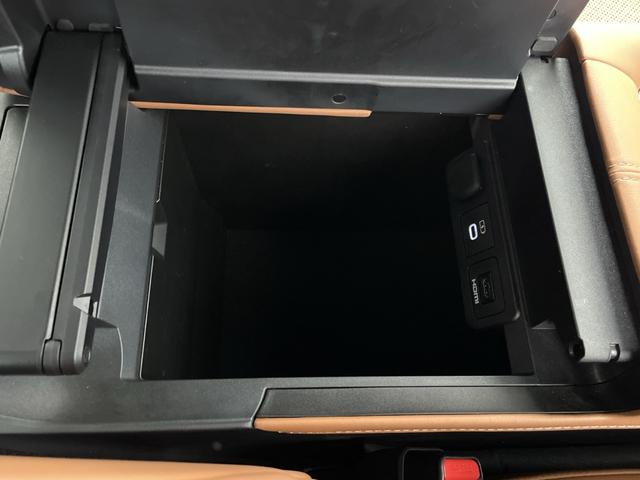 ヴェルファイアハイブリッド エグゼクティブラウンジ 左右独立ムーンルーフ 純正フリップダウンモニター JBLサウンド 純正ナビ機能付きディスプレイオーディオ 全方位カメラ ドライブレコーダー ビルトインETC2.0 BSM ワイヤレス充電 AC100V(35枚目)