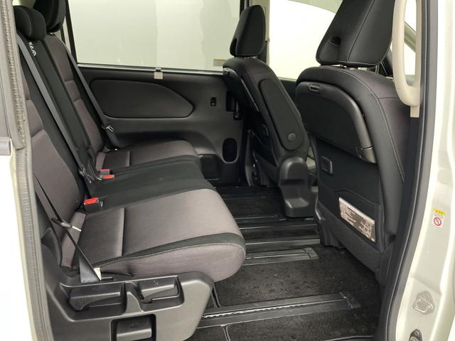 セレナ ハイウェイスターＶセレクションＩＩ　純正フリップダウンモニター　純正ナビ　全方位カメラ　プロパイロット　駐車支援システム　両側パワースライドドア　ビルトインＥＴＣ　ドライブレコーダー　衝突軽減ブレーキ　コーナーセンサー　純正フロアマット（46枚目）