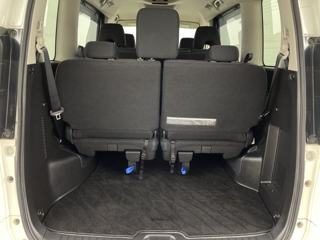 セレナ ハイウェイスターＶセレクションＩＩ　純正フリップダウンモニター　純正ナビ　全方位カメラ　プロパイロット　駐車支援システム　両側パワースライドドア　ビルトインＥＴＣ　ドライブレコーダー　衝突軽減ブレーキ　コーナーセンサー　純正フロアマット（50枚目）