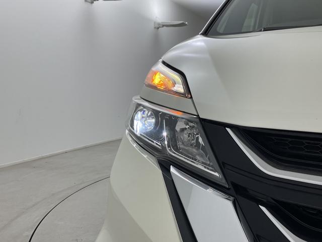 セレナ ハイウェイスターＶセレクションＩＩ　純正フリップダウンモニター　純正ナビ　全方位カメラ　プロパイロット　駐車支援システム　両側パワースライドドア　ビルトインＥＴＣ　ドライブレコーダー　衝突軽減ブレーキ　コーナーセンサー　純正フロアマット（55枚目）