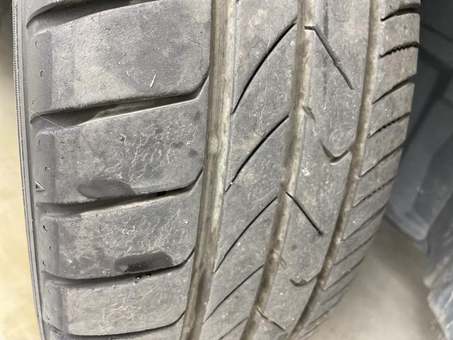 セレナ ハイウェイスターＶセレクションＩＩ　純正フリップダウンモニター　純正ナビ　全方位カメラ　プロパイロット　駐車支援システム　両側パワースライドドア　ビルトインＥＴＣ　ドライブレコーダー　衝突軽減ブレーキ　コーナーセンサー　純正フロアマット（76枚目）