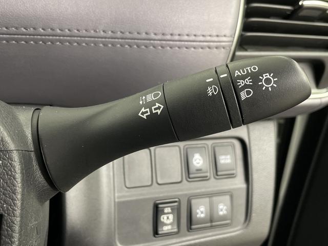 セレナ ｅ－パワー　ハイウェイスターＶ　フリップダウンモニター　純正ナビ　全方位カメラ　両側電動スライドドア　プロパイロット　ブラインドスポットモニター　パーキングアシスト　標識認識アシスト　ビルトインＥＴＣ　ハンドルヒーター　シートヒータ（13枚目）