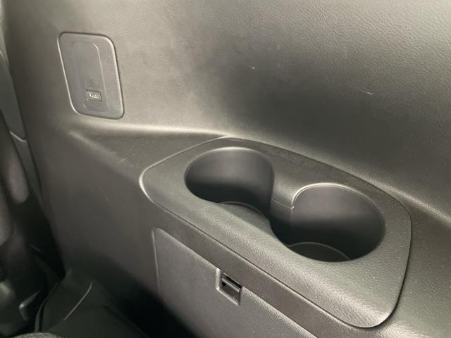 セレナ ｅ－パワー　ハイウェイスターＶ　フリップダウンモニター　純正ナビ　全方位カメラ　両側電動スライドドア　プロパイロット　ブラインドスポットモニター　パーキングアシスト　標識認識アシスト　ビルトインＥＴＣ　ハンドルヒーター　シートヒータ（34枚目）