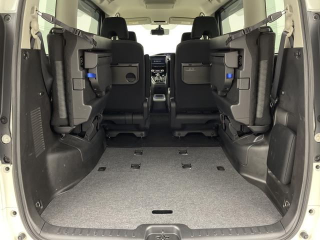 セレナ ｅ－パワー　ハイウェイスターＶ　フリップダウンモニター　純正ナビ　全方位カメラ　両側電動スライドドア　プロパイロット　ブラインドスポットモニター　パーキングアシスト　標識認識アシスト　ビルトインＥＴＣ　ハンドルヒーター　シートヒータ（50枚目）