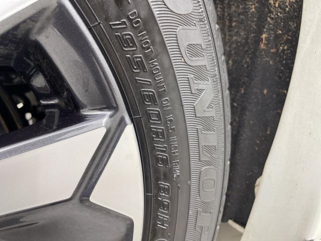 セレナ ｅ－パワー　ハイウェイスターＶ　フリップダウンモニター　純正ナビ　全方位カメラ　両側電動スライドドア　プロパイロット　ブラインドスポットモニター　パーキングアシスト　標識認識アシスト　ビルトインＥＴＣ　ハンドルヒーター　シートヒータ（76枚目）