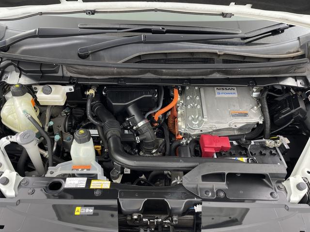 セレナ ｅ－パワー　ハイウェイスターＶ　フリップダウンモニター　純正ナビ　全方位カメラ　両側電動スライドドア　プロパイロット　ブラインドスポットモニター　パーキングアシスト　標識認識アシスト　ビルトインＥＴＣ　ハンドルヒーター　シートヒータ（78枚目）